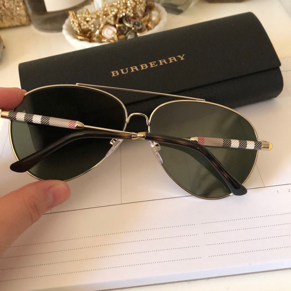 Burberry aviators! - Picture 2 of 7
